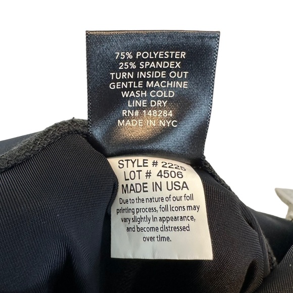 Terez | Skull Foil Printed Leggings Size S - Picture 10 of 14